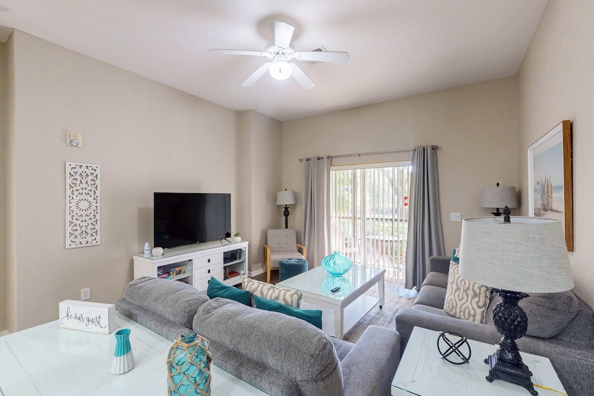 Apartment, 3 Bedrooms, Ground Floor | Front of property