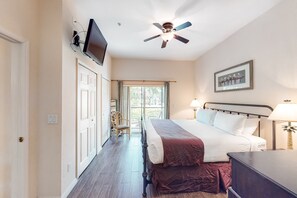 Deluxe Condo, 3 Bedrooms, Garden View | In-room safe, individually furnished, iron/ironing board, free WiFi