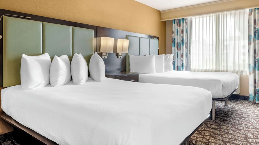 Best Western Plus Oceanside Palms