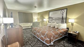 Individuell dekoriert, individuell eingerichtet, Schreibtisch