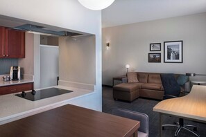 Studio, 1 Queen Bed with Sofa bed (Extended) | Living area | Flat-screen TV, DVD player, pay movies