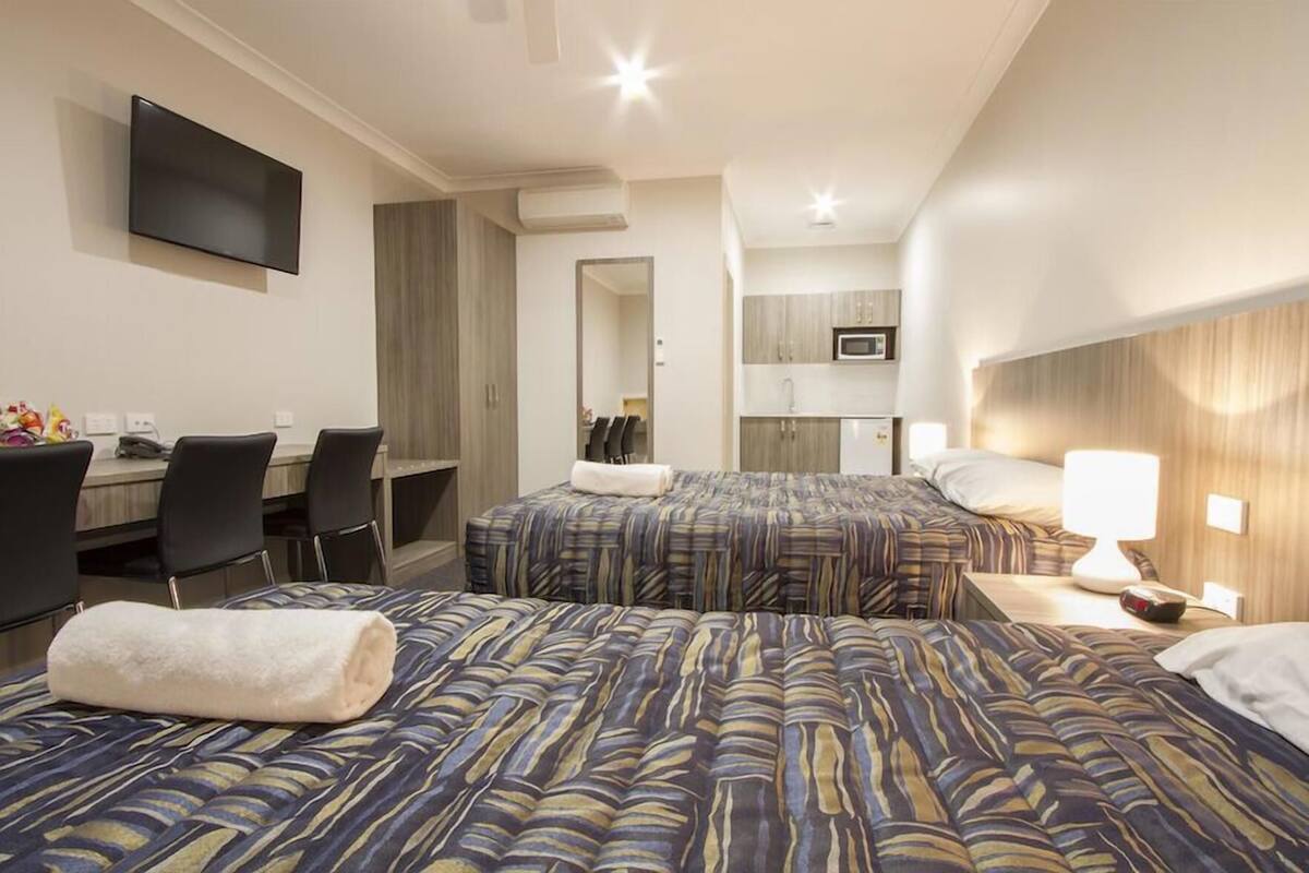 Minibar, in-room safe, desk, laptop workspace