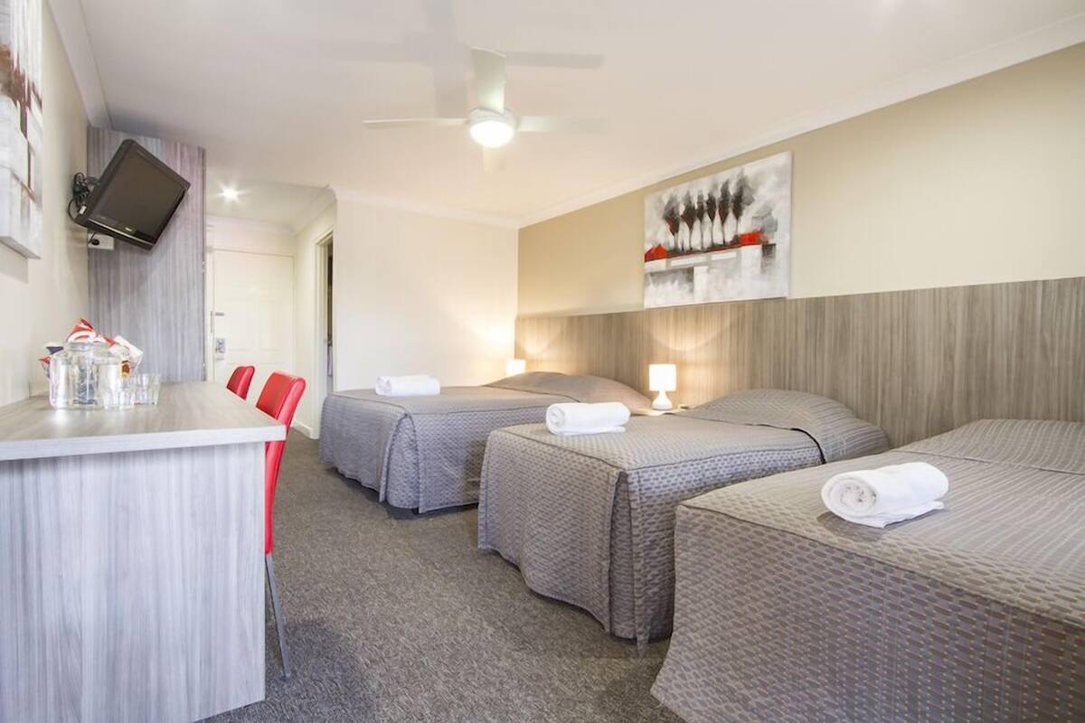 Minibar, in-room safe, desk, laptop workspace