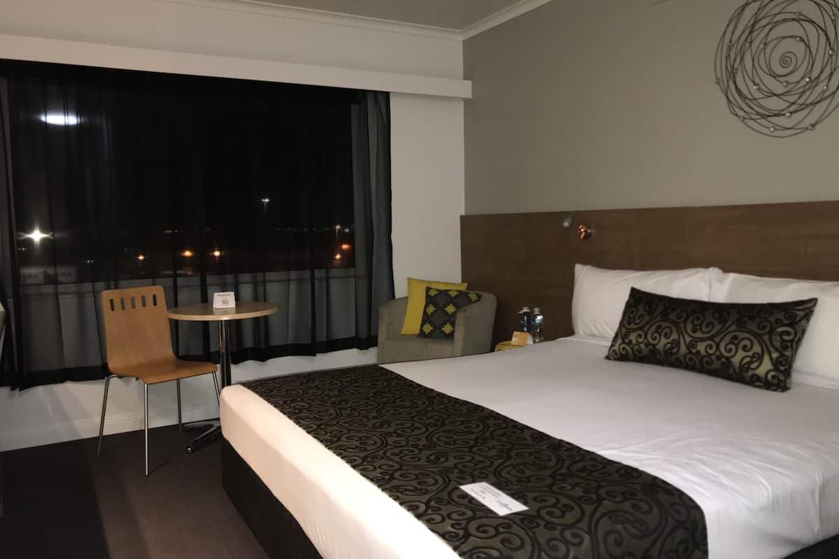 standard room | 1 bedroom, iron/ironing board, free wifi, bed sheets