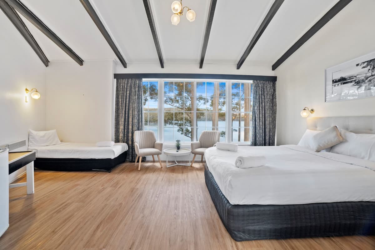 Deluxe Sea View Twin | 2 bedrooms, minibar, iron/ironing board, free WiFi