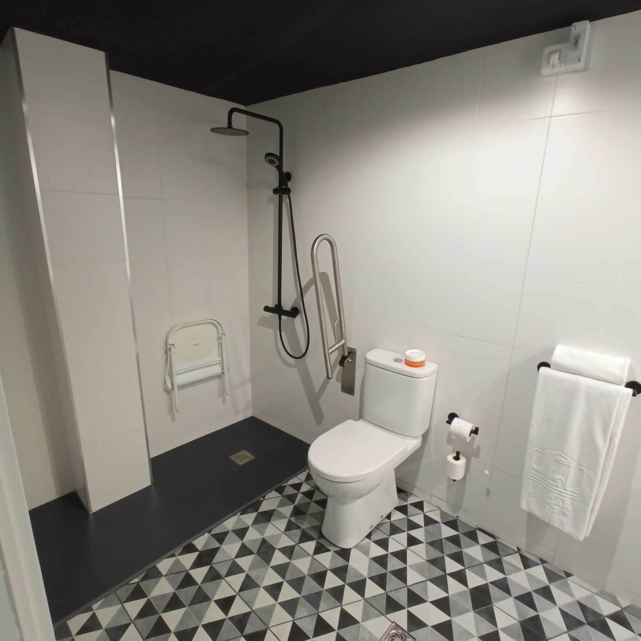 economy single room | bathroom | hair dryer, towels