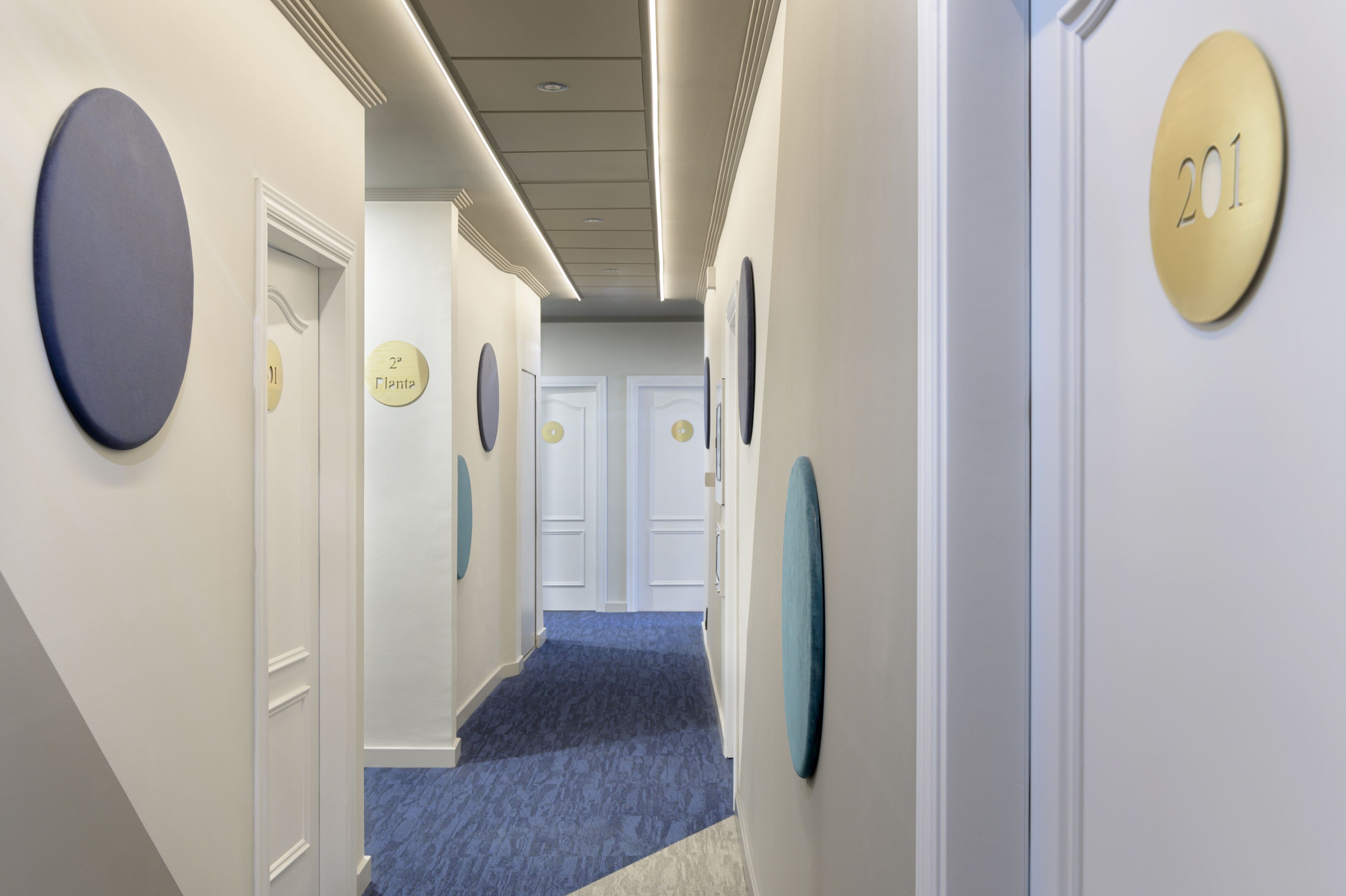 minibar, in-room safe, desk, free wifi