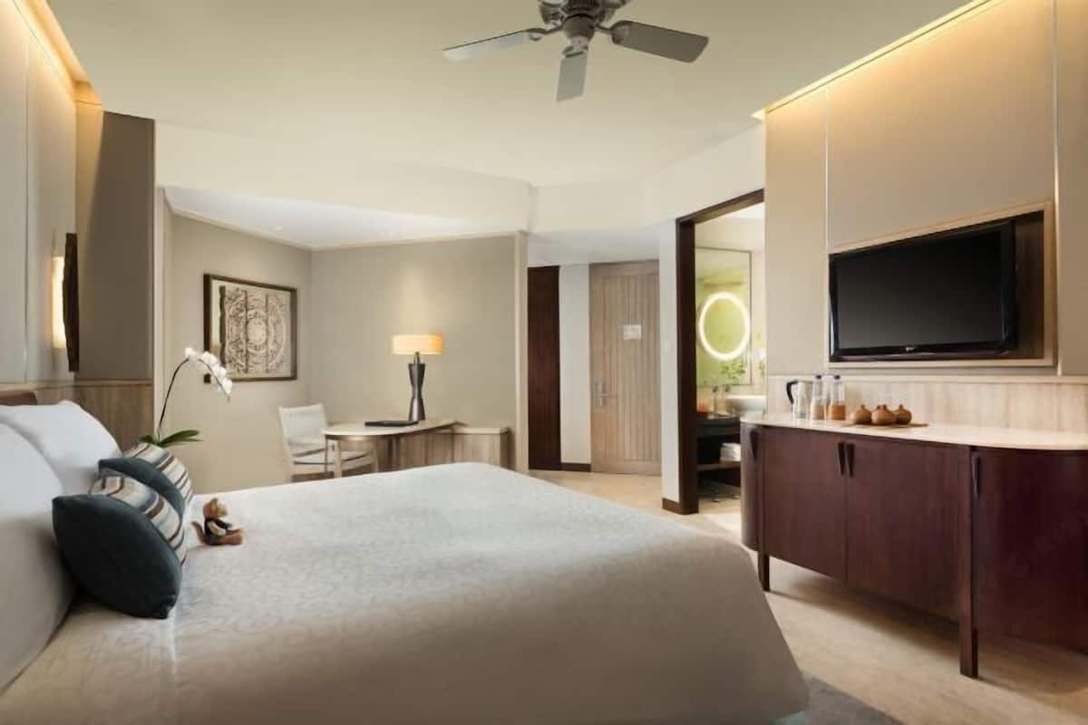 Ropa de cama de alta calidad y minibar 