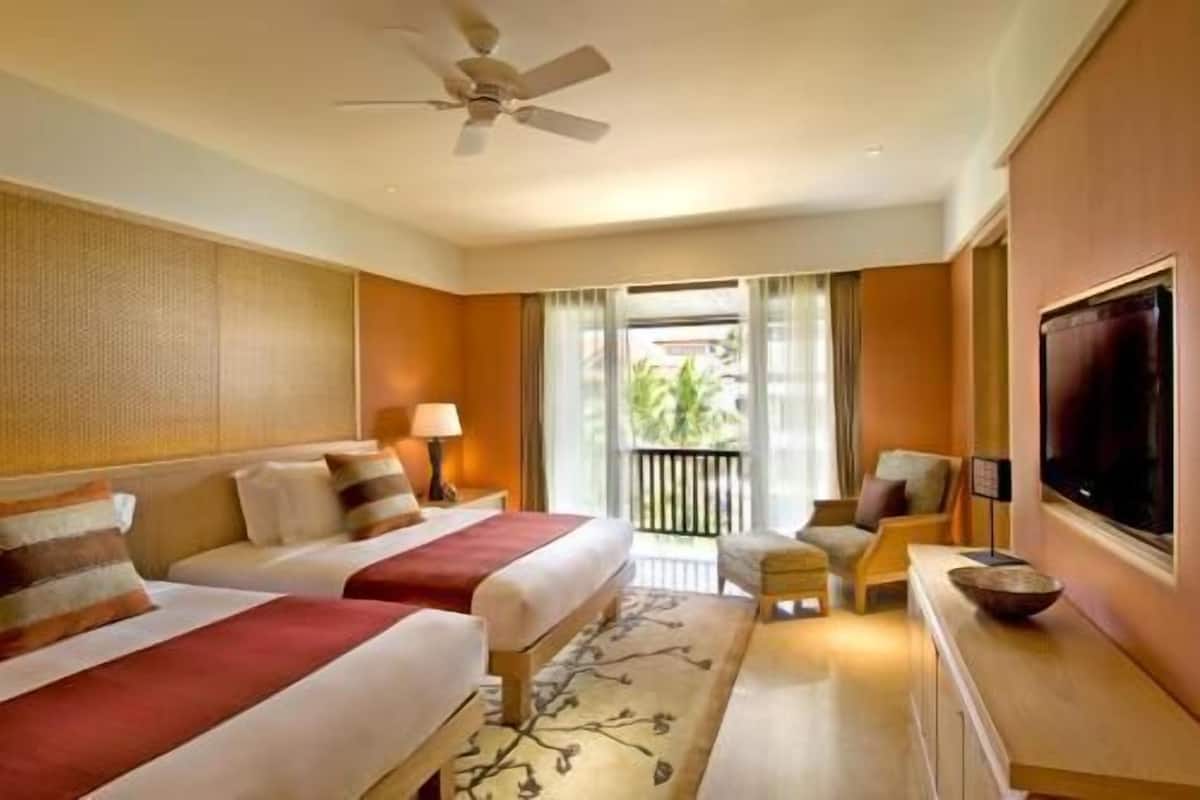 Premium bedding, minibar, in-room safe, individually furnished