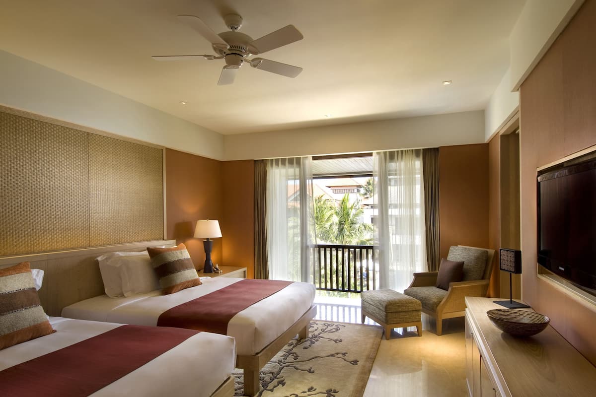 1 bedroom, premium bedding, minibar, in-room safe