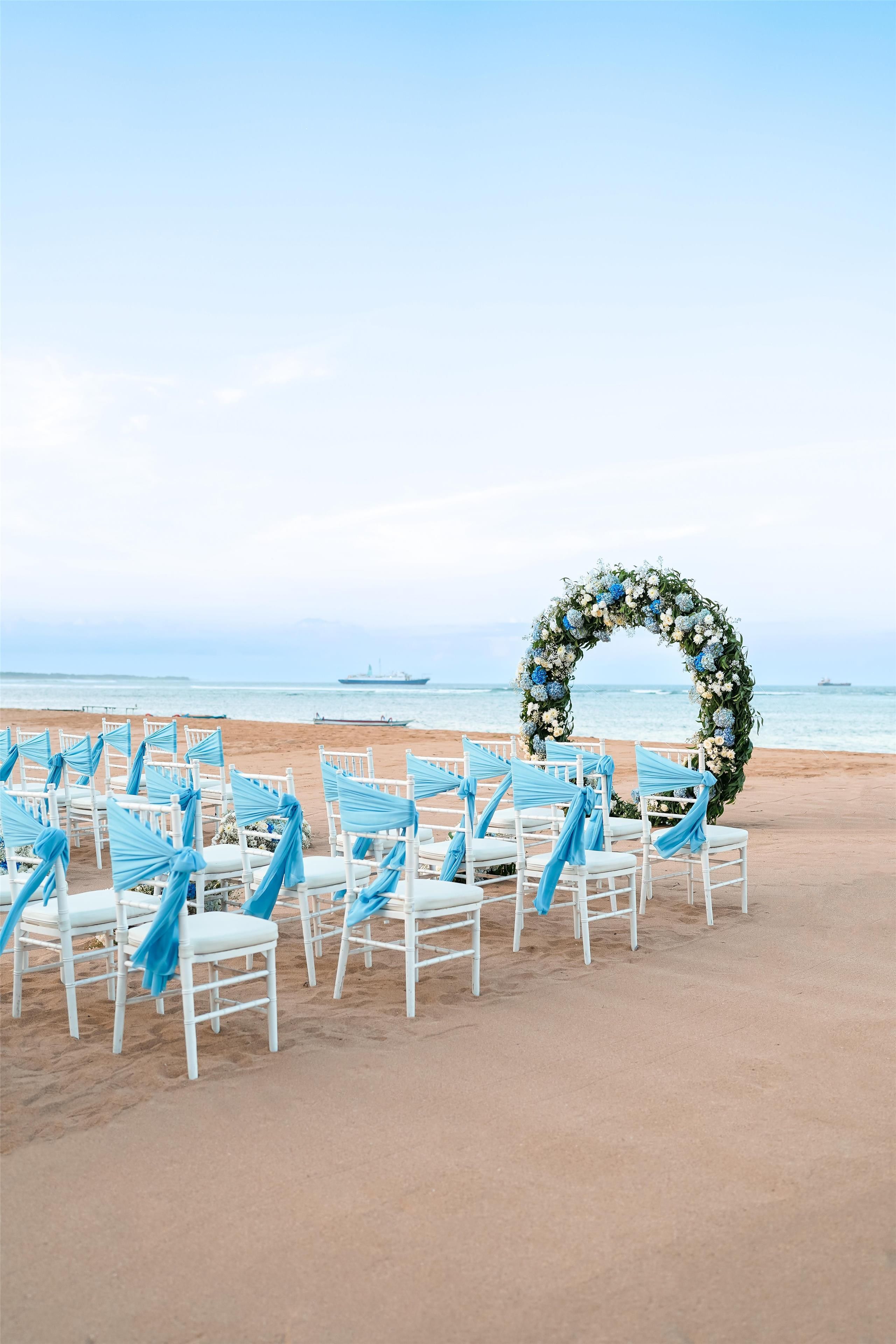 شاطئ