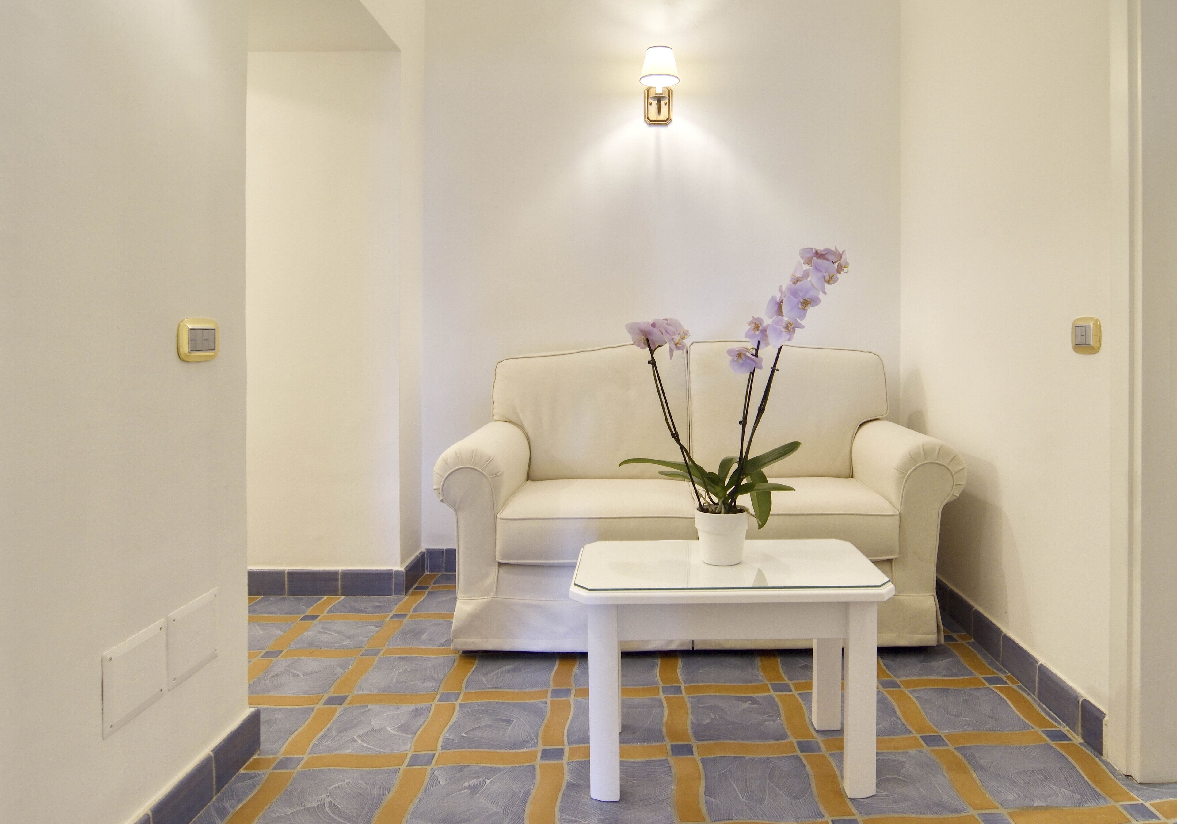 junior suite | living area | 40-inch tv with digital channels