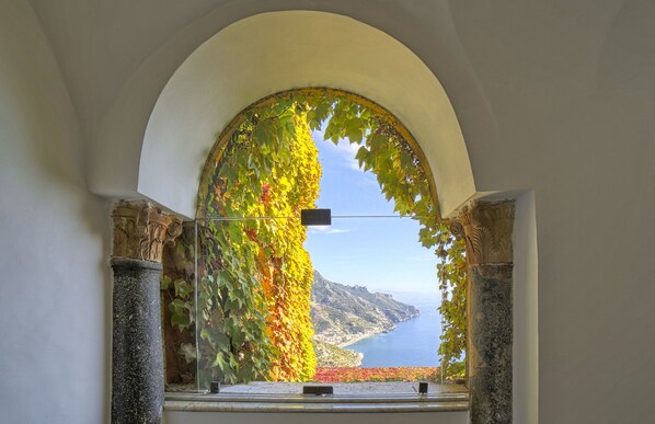 DĂ©tail de lâintĂ©rieur