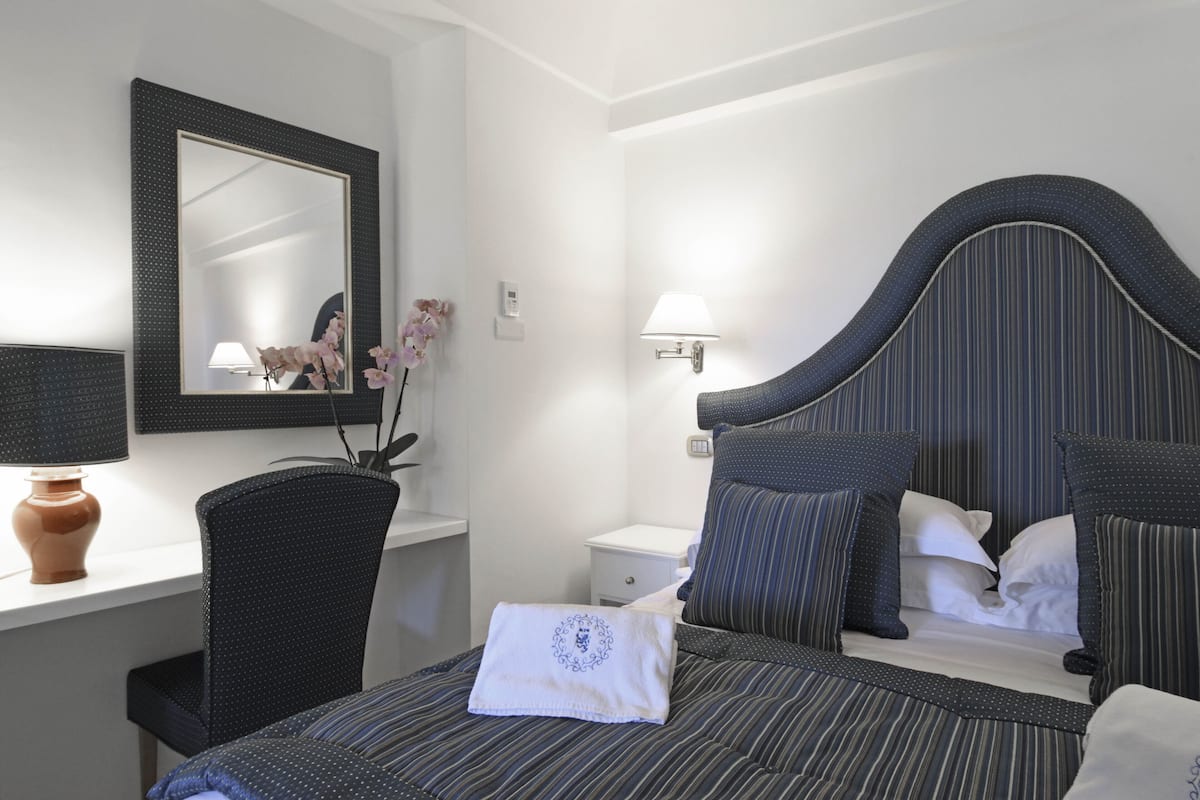 Classic Double Room | 1 bedroom, premium bedding, down comforters, pillowtop beds