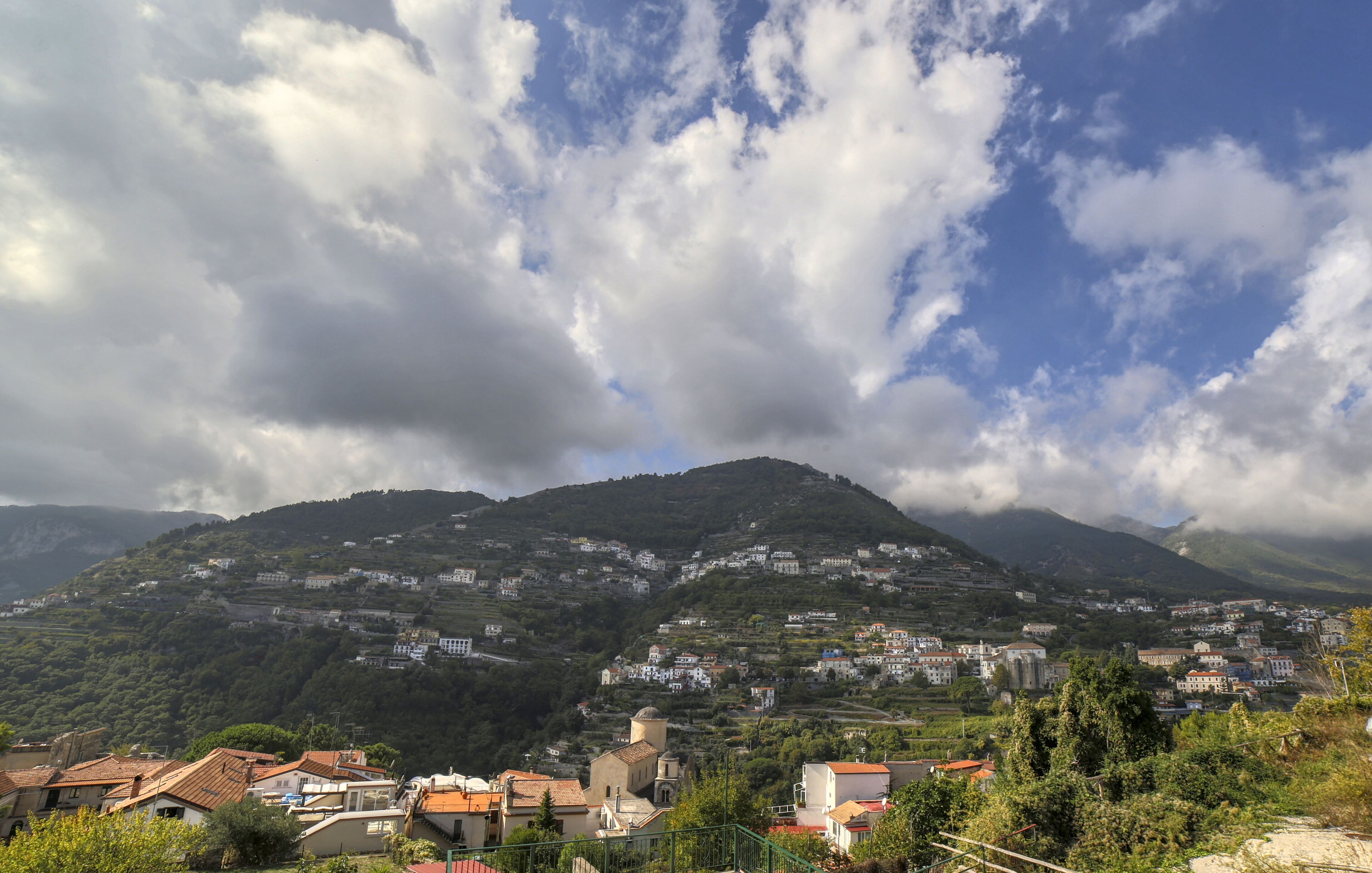 comfort room, hill view, annex building (villa) | hill view