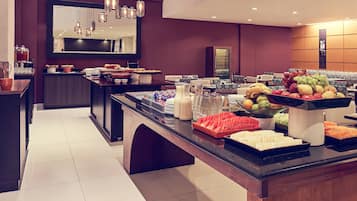 Lunch and dinner served