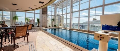 Outdoor pool, pool loungers