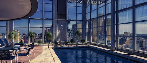 Outdoor pool, pool loungers