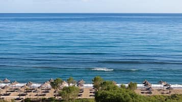 Private beach, sun loungers, beach umbrellas, beach towels