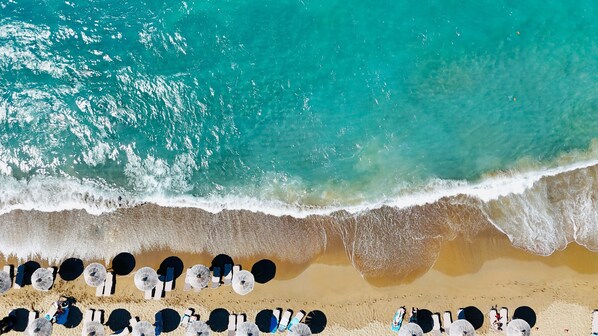 Private beach, sun-loungers, beach umbrellas, beach towels