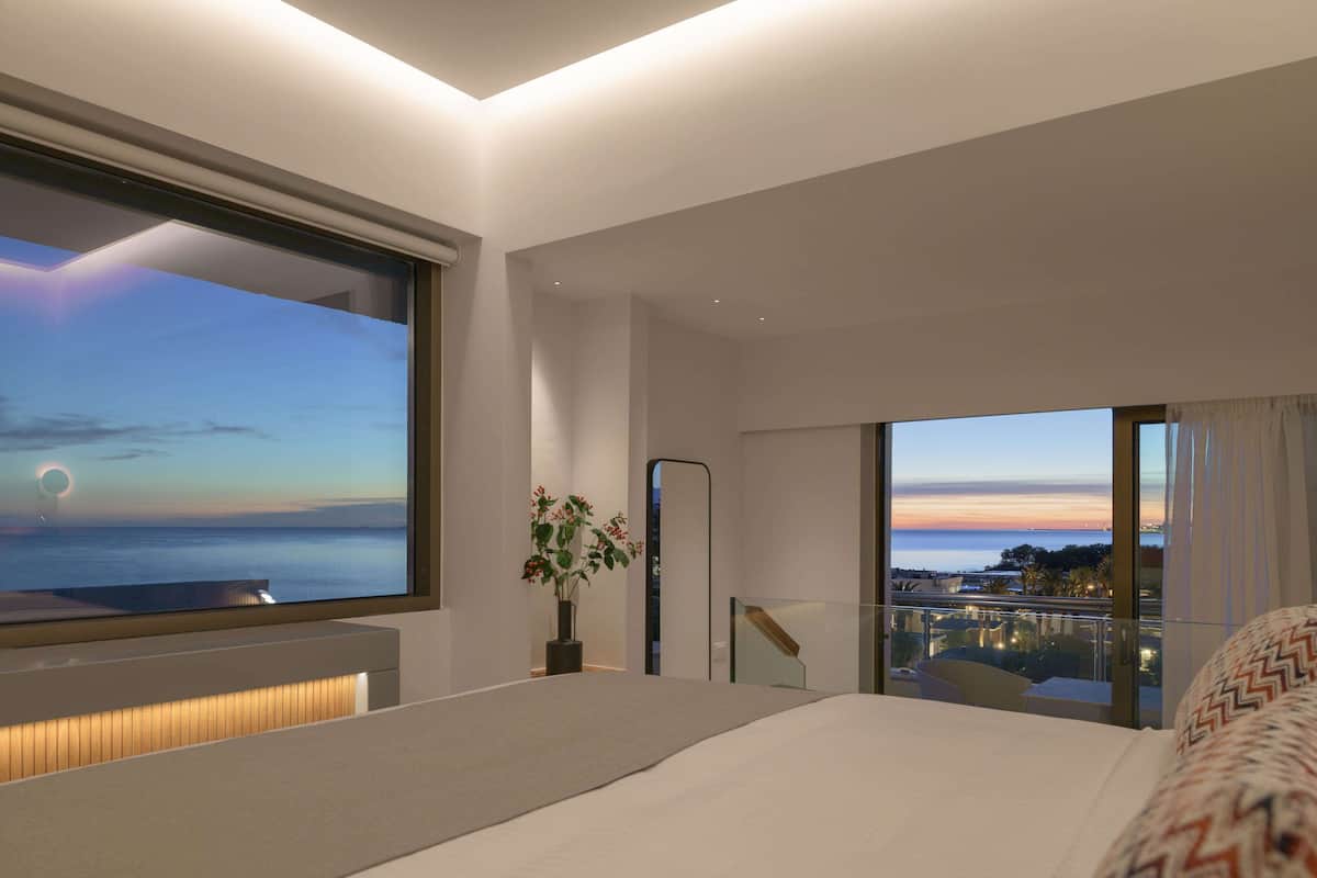 Honeymoon Sea View Room | 1 bedroom, hypo-allergenic bedding, in-room safe, soundproofing