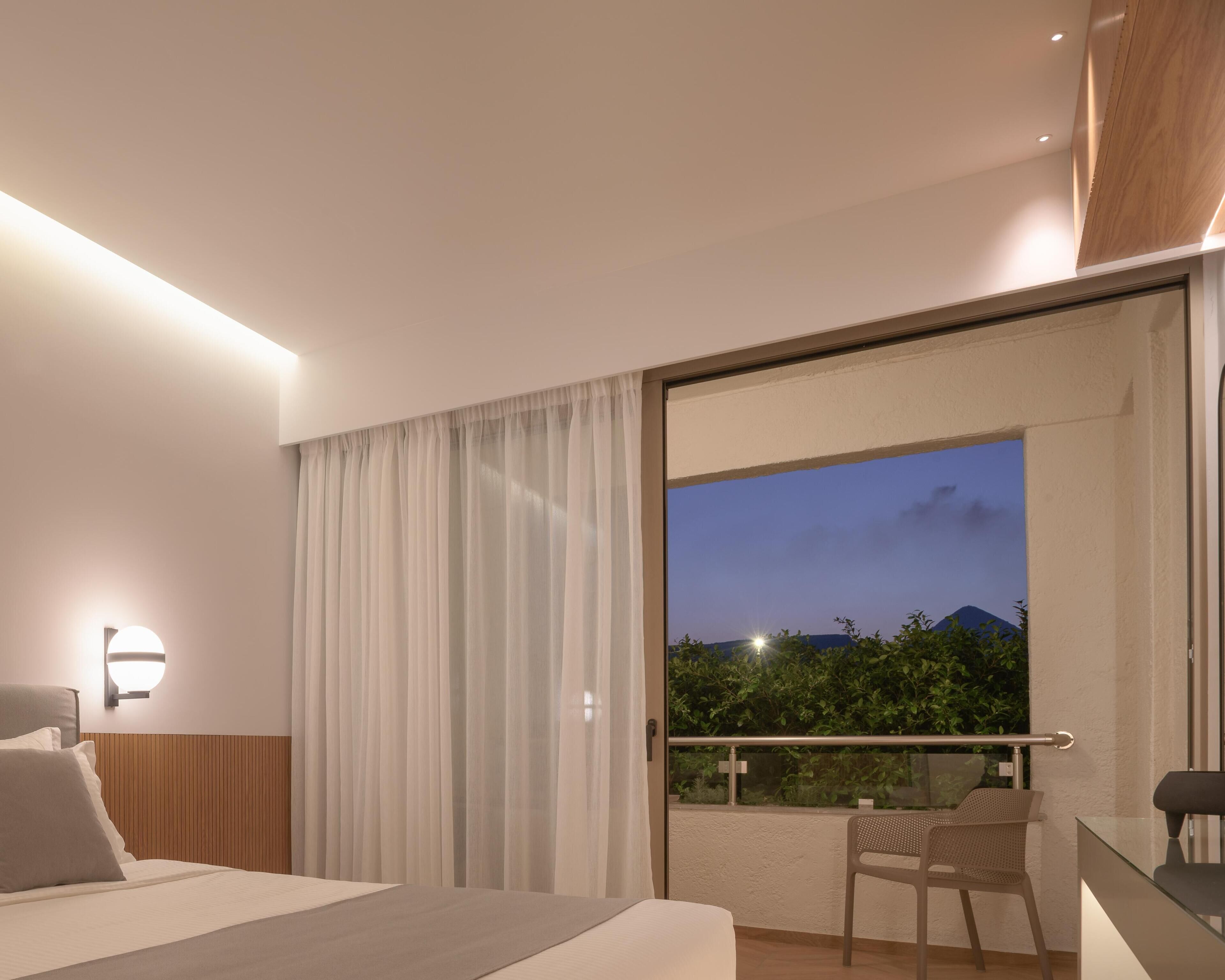 Habitació triple | Roba de llit hipoal·lergògena i caixa forta a l'habitació 