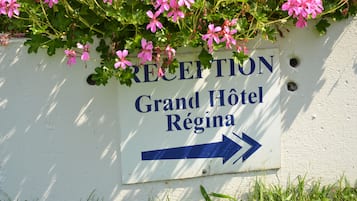 Entrada de la propiedad