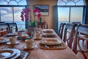 Breakfast, dinner served; Caribbean cuisine, ocean views 