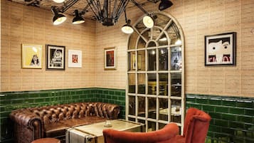 Serveert lunch en diner