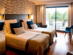 Premium bedding, pillowtop beds, minibar, in-room safe