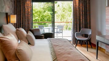 Literie de qualité supérieure, surmatelas, minibar