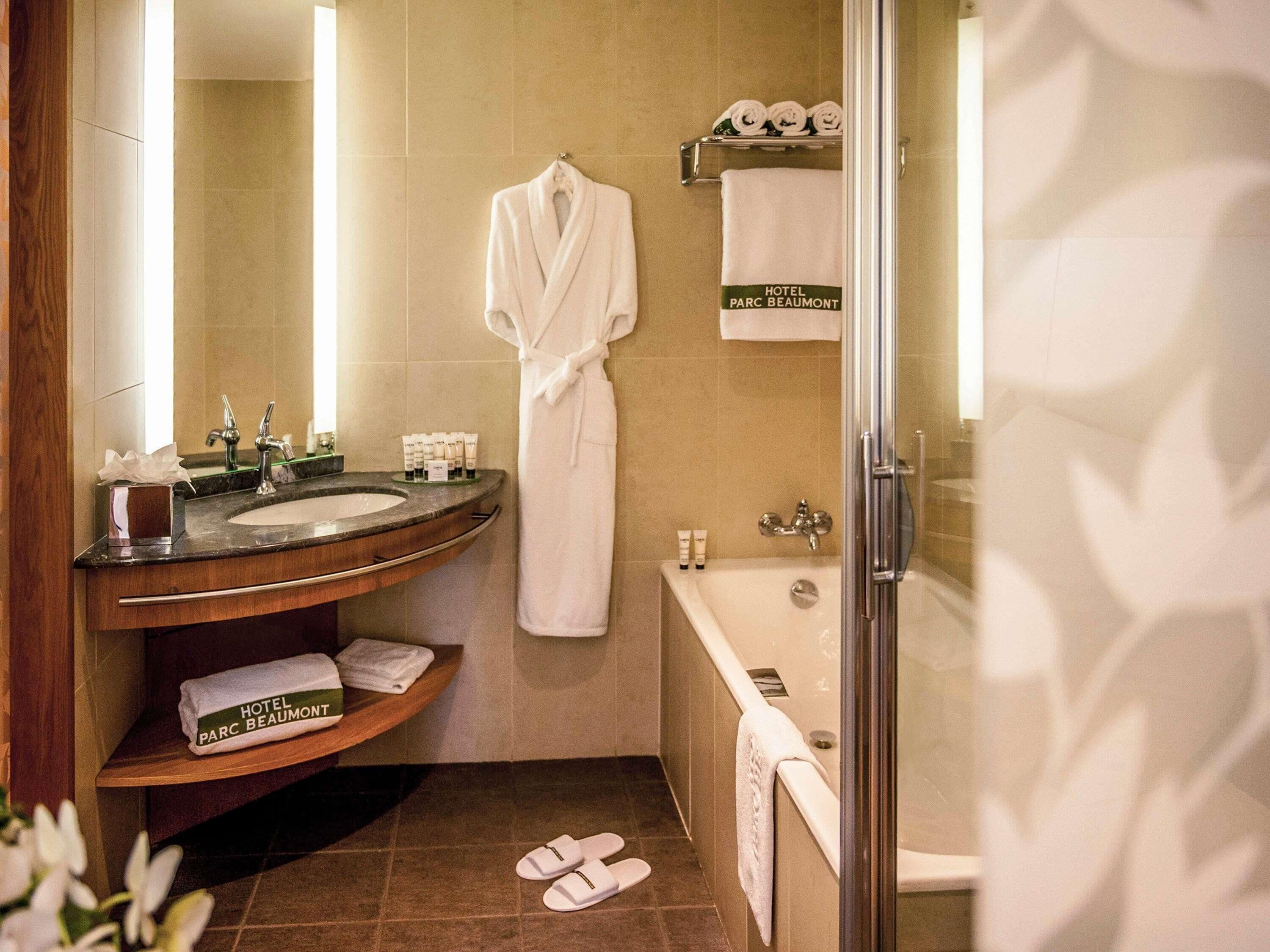 Premium bedding, pillowtop beds, minibar, in-room safe