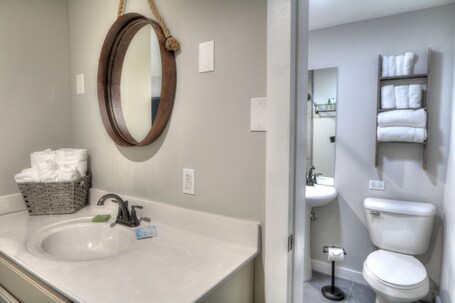 River Edge Inn - Image 47