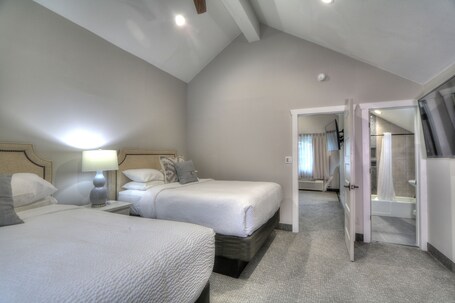 River Edge Inn - Image 60
