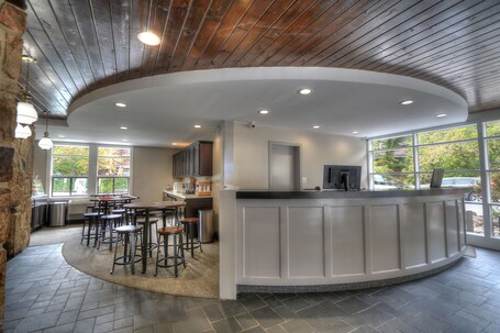 River Edge Inn - Image 1