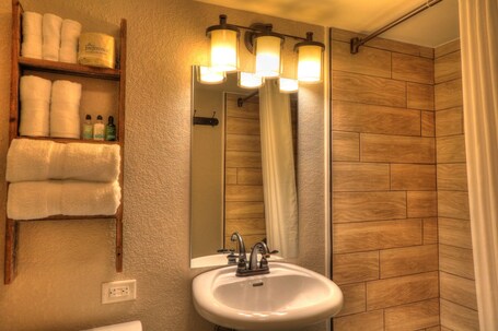 River Edge Inn - Image 41