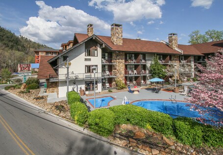 River Edge Inn - Image 12