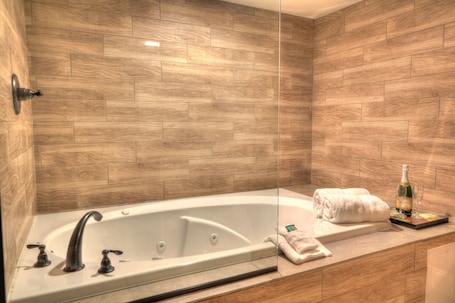 River Edge Inn - Image 44
