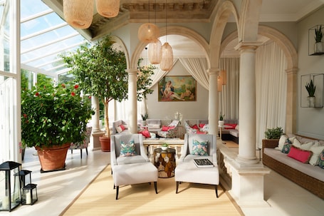 Chi tiết nội thất