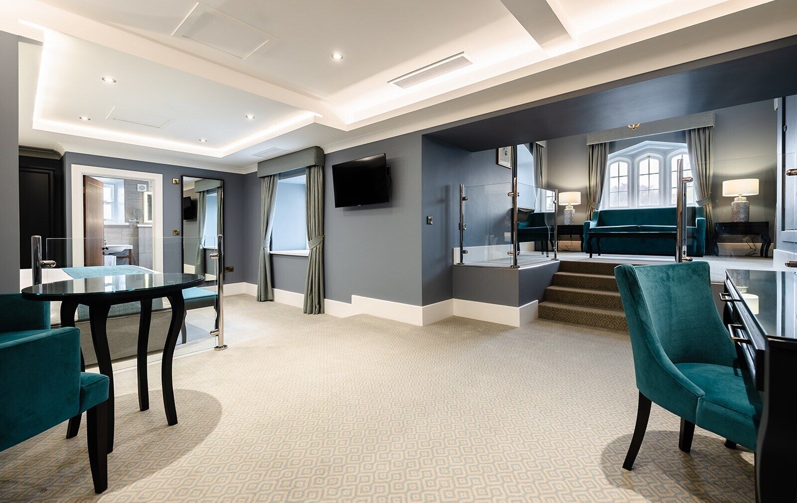 Hensol Castle - Suite (On Vale Resort Grounds) | Allergikerbettwaren, Zimmersafe, individuell dekoriert