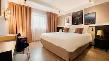 Deluxe Room, 1 King Bed | View from room