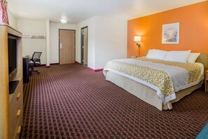 Individually furnished, desk, laptop workspace, iron/ironing board - Days Inn by Wyndham Stoughton WI. (Stoughton)