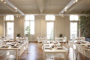 Free buffet breakfast - Theater Hotel Leuven Centrum (Leuven)