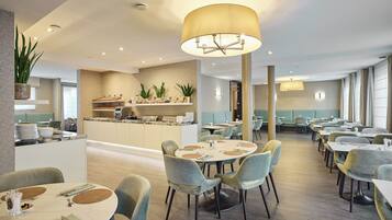 TĂ€gliches FrĂŒhstĂŒcksbuffet gegen GebĂŒhr