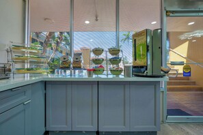Gratis kontinental frukost varje dag 