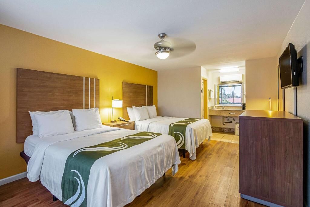 Premium bedding, pillowtop beds, in-room safe, desk