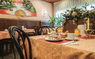 Colazione a buffet inclusa, servita tutte le mattine 