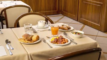 Tägliches inbegriffenes Frühstücksbuffet