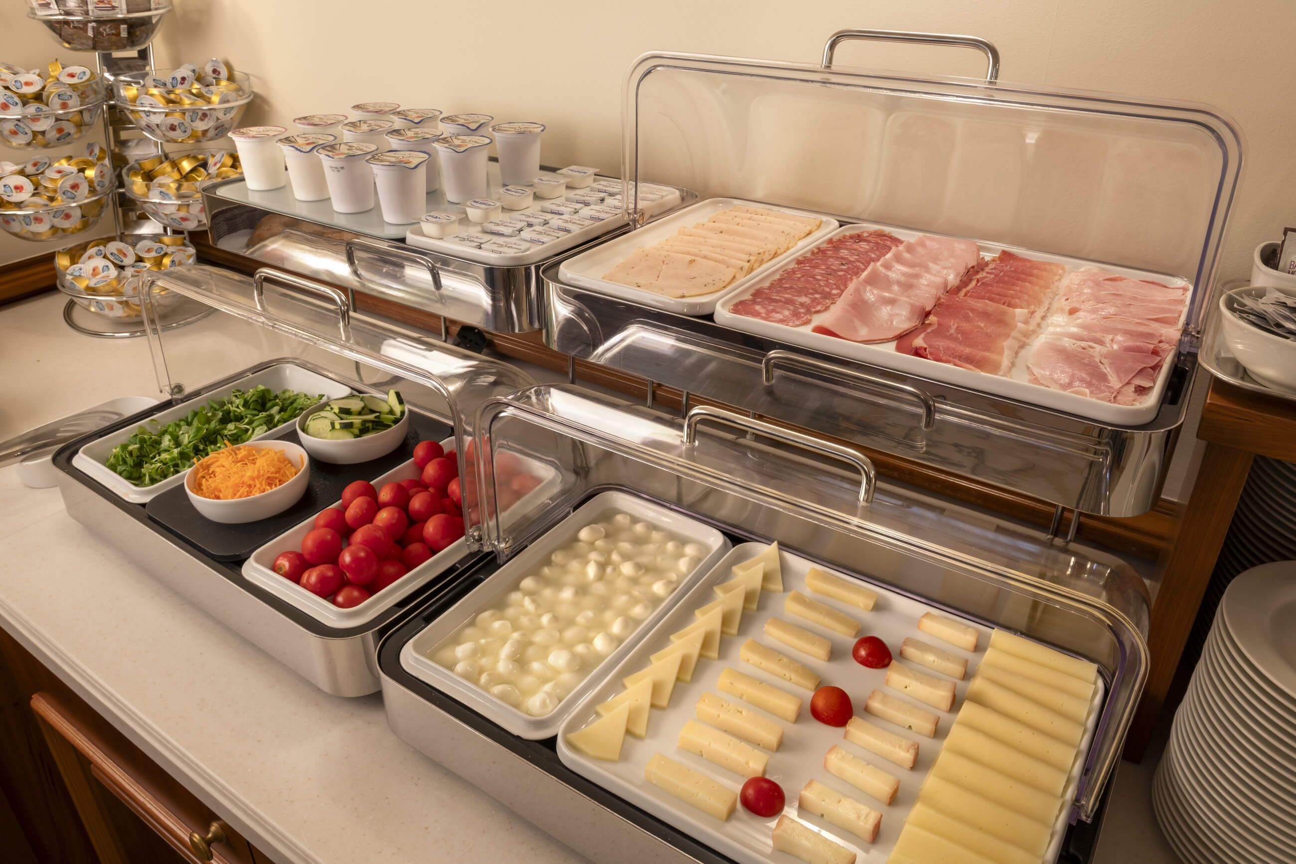 Tägliches inbegriffenes Frühstücksbuffet