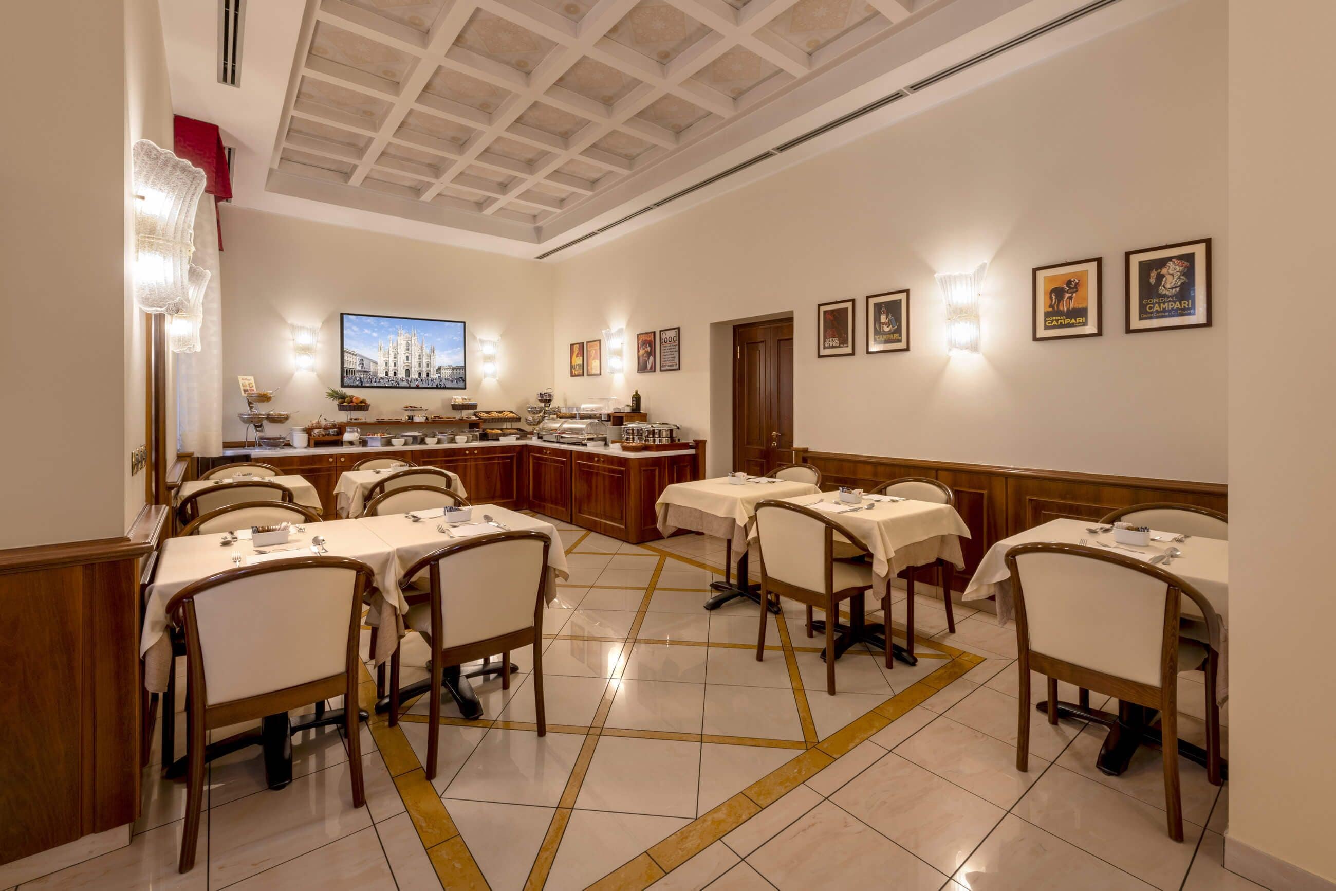 Photo - Lancaster Hotel